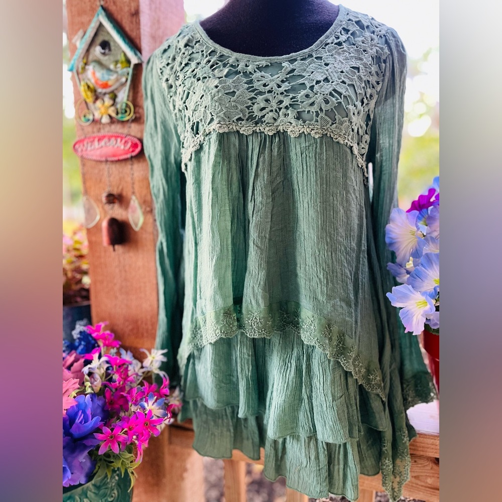 Pretty Angel Crinkle Textured Tiered Lace & Embroidery Detail Mini Dress or Top